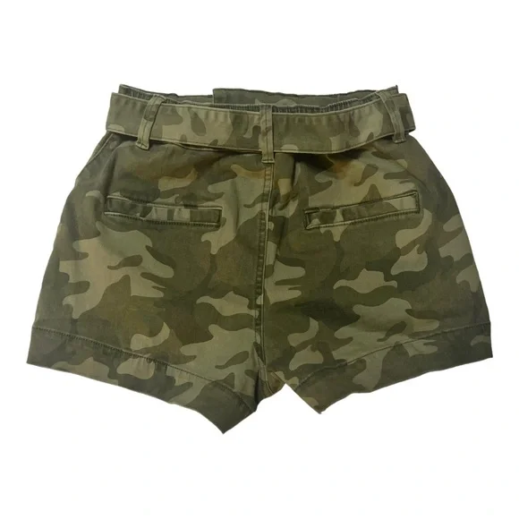 Hollister California Ultra High-Rise Mom Short Stretch Camo 3”  Women’s Size S - Picture 2 of 11